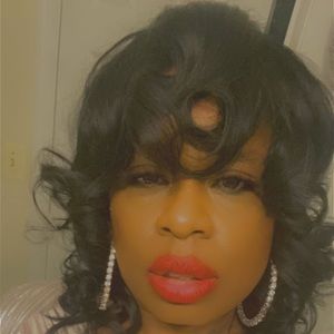 Meet your Posher, Keisha
